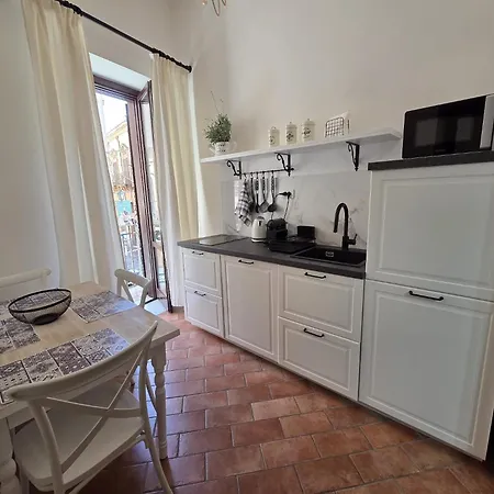 A Casa Di Iside Apartment Palermo