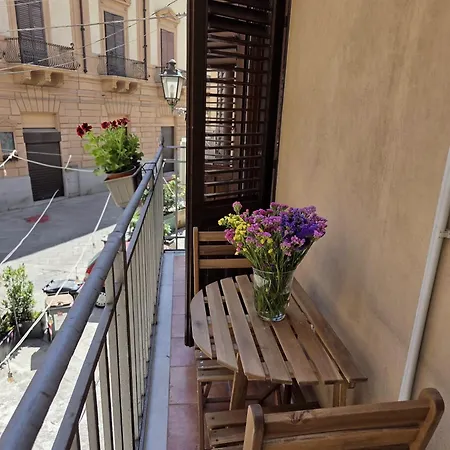 Apartment A Casa Di Iside